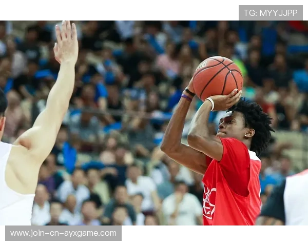 福克斯强势冲击篮下，国王攻防转换流畅